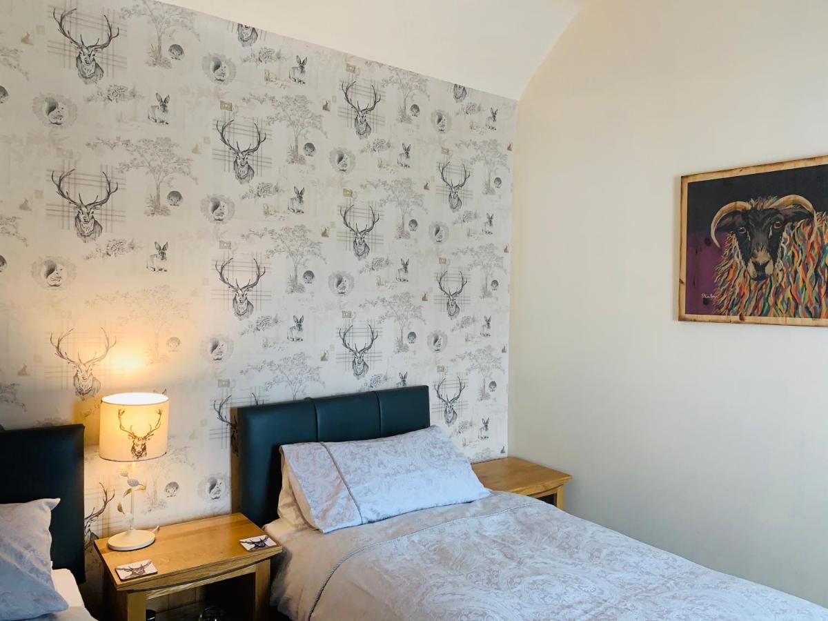 Lakeview Guest House Stranraer Bagian luar foto